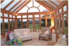 北京木結(jié)構(gòu)陽光房制作廠家--木結(jié)構(gòu)陽光房--北京宏鑫建筑門窗